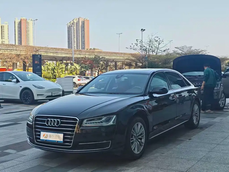 Audi A8