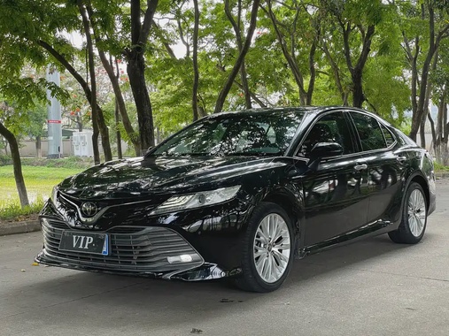 Toyota Camry 2019