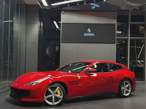 Ferrari GTC4Lusso 2019
