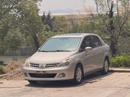 Nissan Tiida 2010