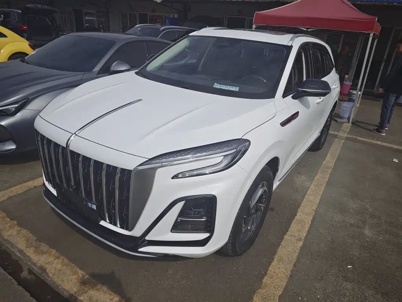 Hongqi HS3