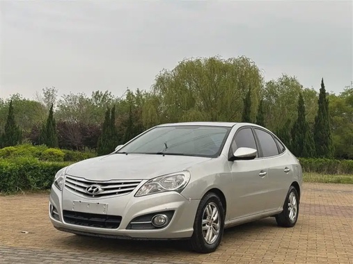 Hyundai Elantra 2012