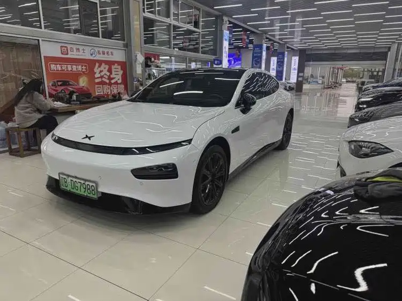 XPeng P7