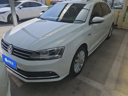 Volkswagen Sagitar 2015