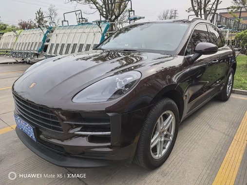 Porsche Macan 2021