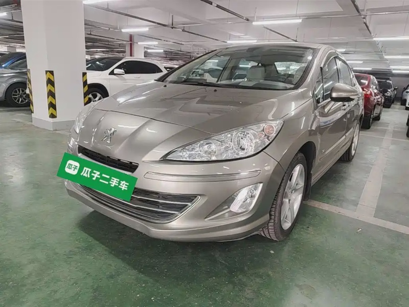 Peugeot 408