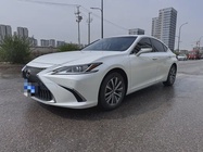 Lexus ES 2021