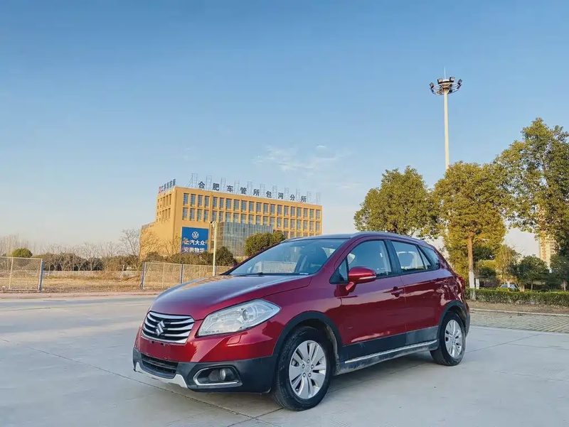 Suzuki S-Cross
