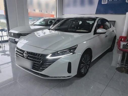 Nissan Teana 2023
