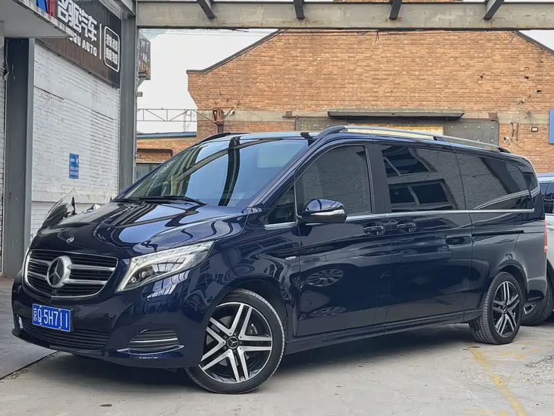 Mercedes-Benz V-Class