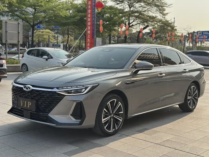 Chery Arrizo 8
