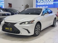 Lexus ES 2023
