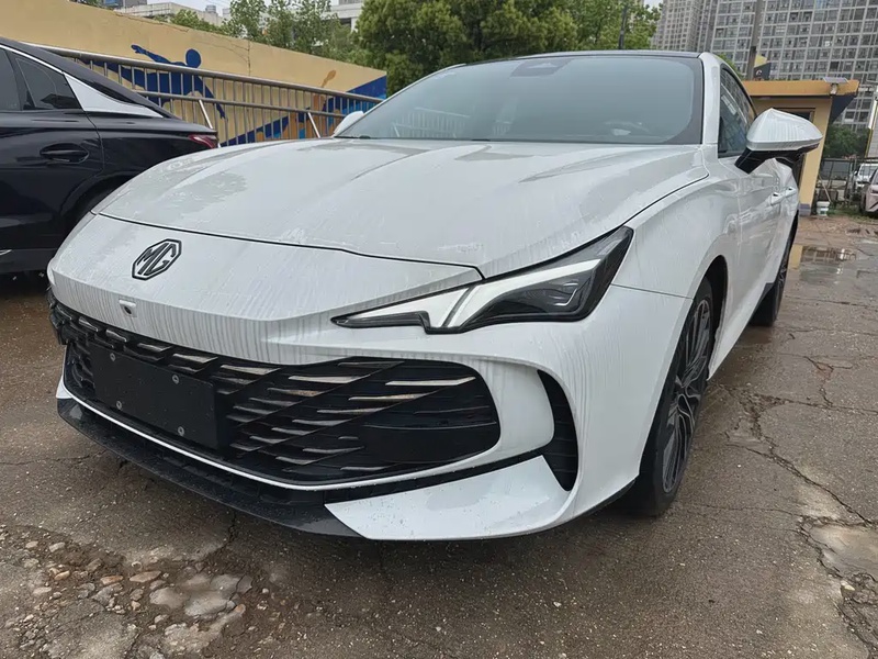 MG MG7