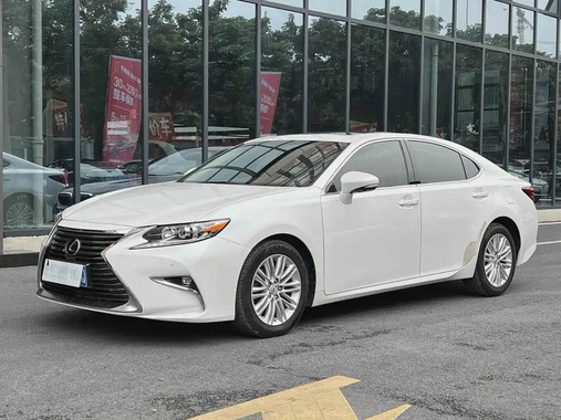 Lexus ES 2017
