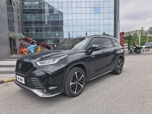 Toyota Crown Kluger 2023
