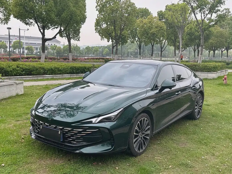 MG MG7
