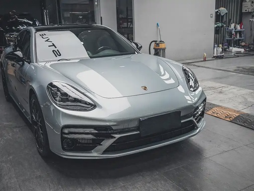 Porsche Panamera 2021