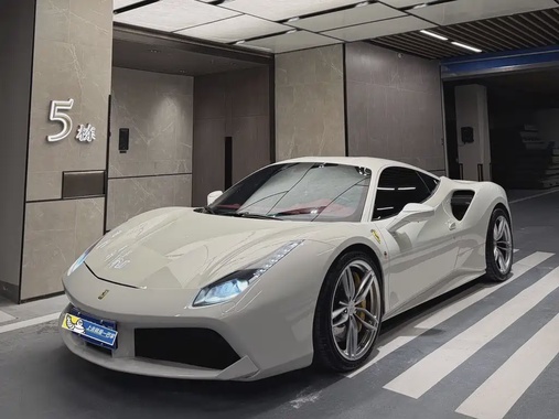 Ferrari 488 2018