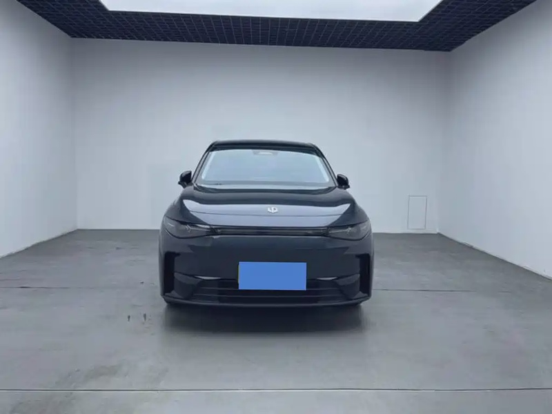 Leapmotor C10