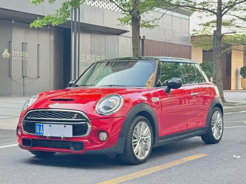 MINI Other 2019