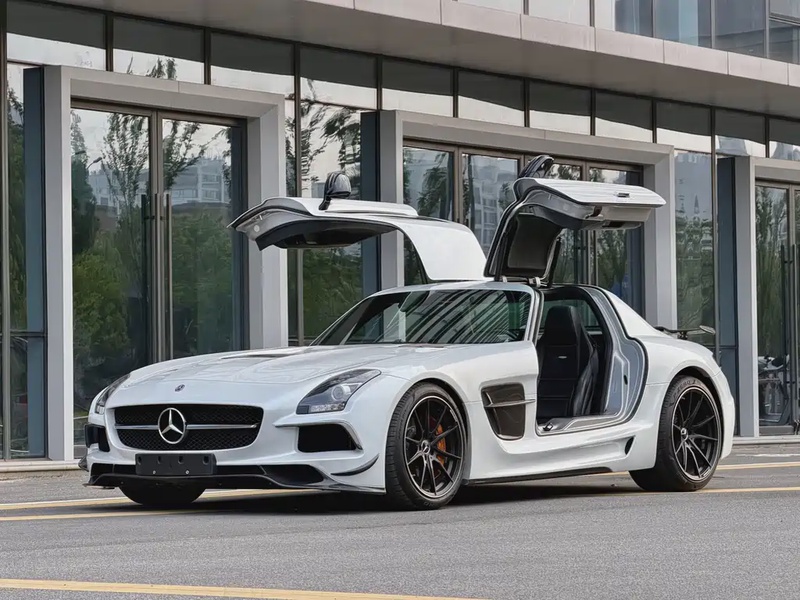Mercedes-Benz SLS AMG
