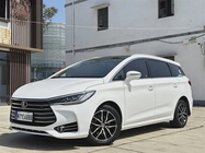 BYD MAX 2018