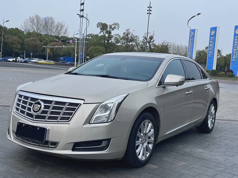 Cadillac XTS