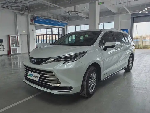 Toyota Sienna 2023