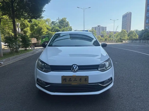 Volkswagen Polo 2015