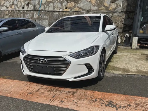 Hyundai Elantra 2019
