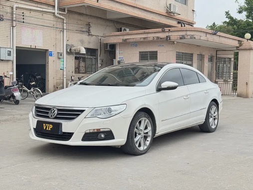 Volkswagen CC 2011