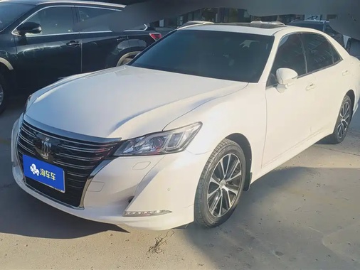 Toyota Crown 2018