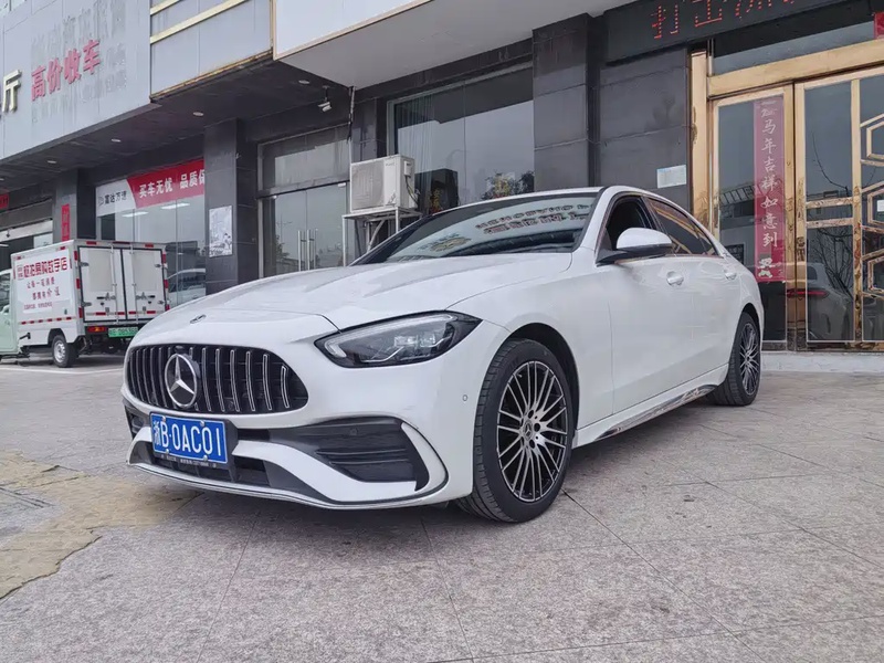 Mercedes-Benz C-Class