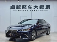 Lexus ES 2023