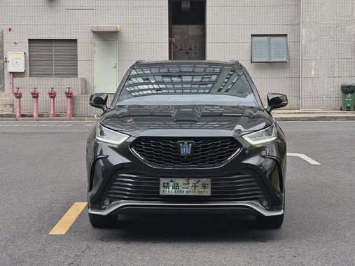 Toyota Crown Kluger 2022