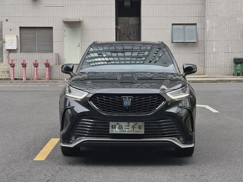 Toyota Crown Kluger