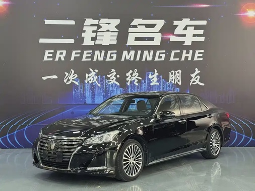 Toyota Crown 2018