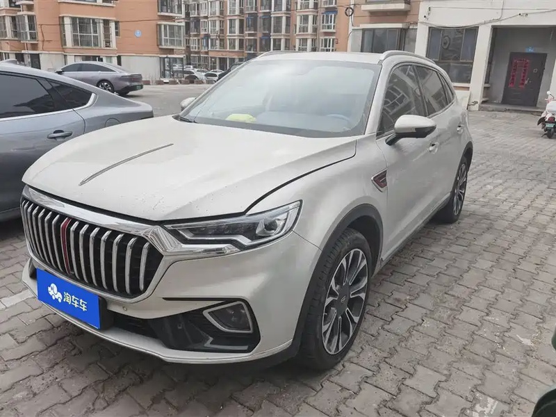 Hongqi HS5