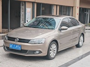 Volkswagen Sagitar 2014