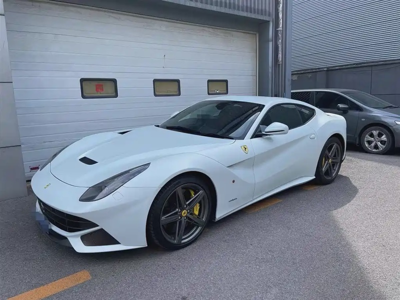 Ferrari F12