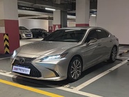 Lexus ES 2021
