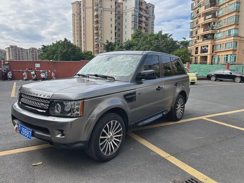 Land Rover Sport