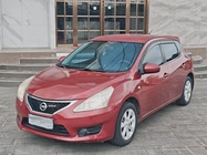 Nissan Tiida 2015