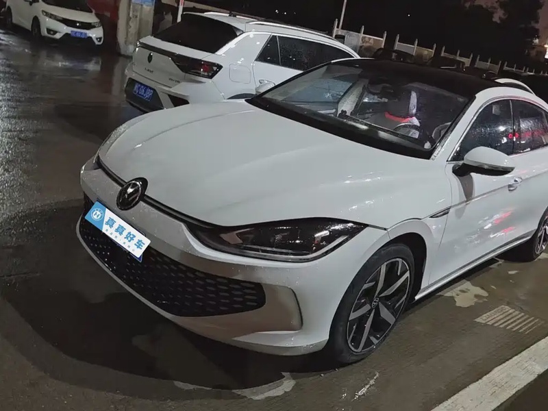 Volkswagen Lamando