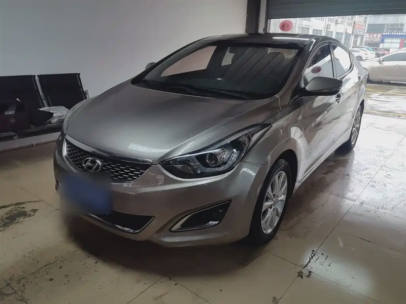 Hyundai Elantra