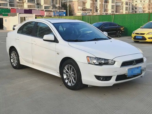 Mitsubishi Lancer EX 2012