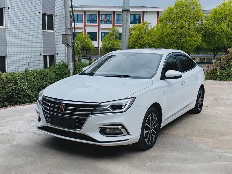 Roewe i5