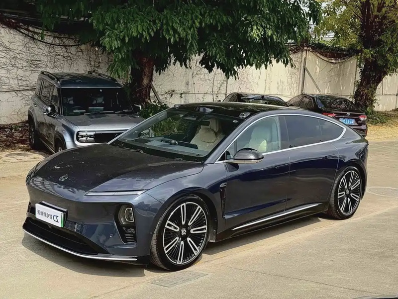NIO ET9