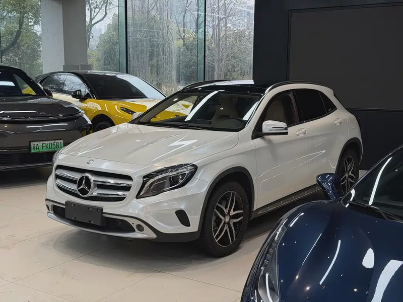 Mercedes-Benz GLA-Class