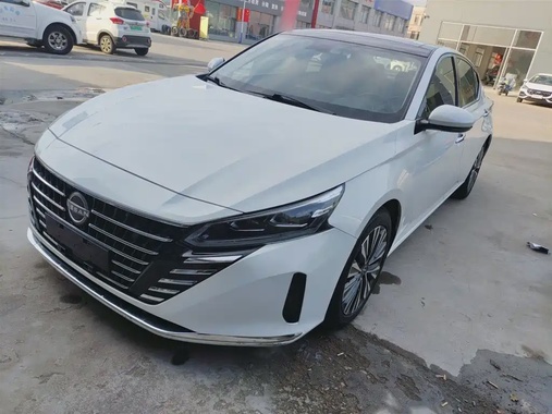 Nissan Teana 2023